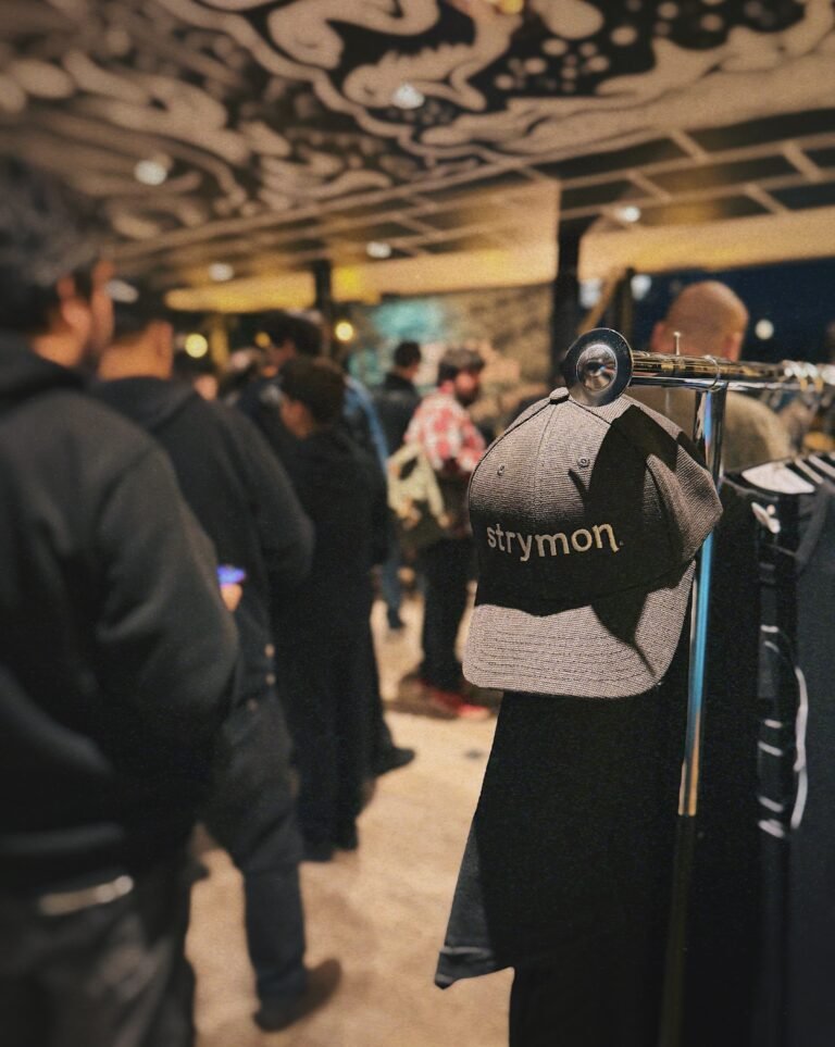 Fiesta de lanzamiento Strymon en Pedaldealer