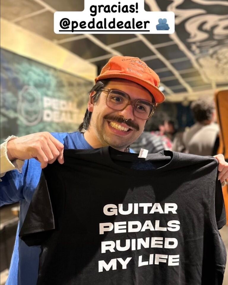 Fiesta de lanzamiento Strymon en Pedaldealer