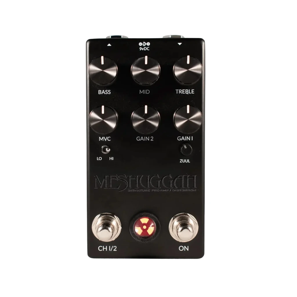 Pedal Fortin Meshuggah, preamp/distorsión signature de la banda con 2 canales, EQ activo de 3 bandas y noise gate Zuul integrado.